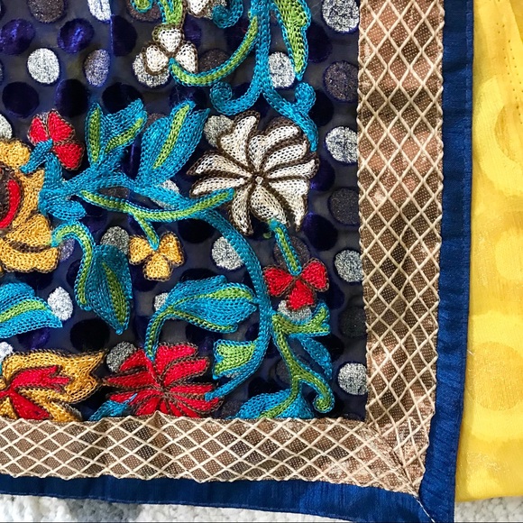 Yellow and blue embroidered Saree w/ red blouse - Picture 6 of 8